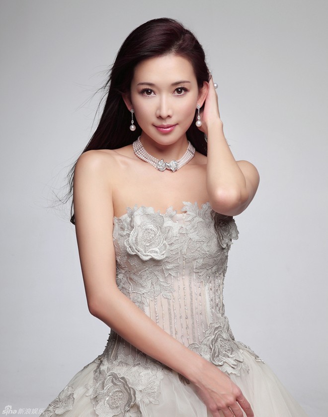 Angelababy dẫn đầu top 30 nhan sắc đẹp nhất làng giải trí châu Á - ảnh 18