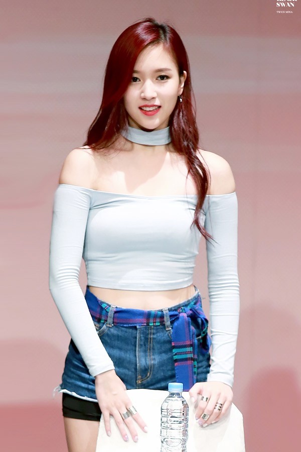 Mỹ nhân Kpop khoe thân triệt để trên sân khấu - ảnh 6