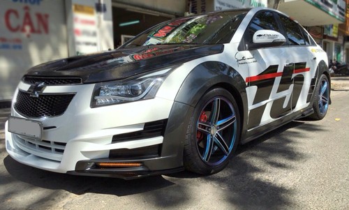 Thợ Việt độ Chevrolet Cruze theo phóng cách chiến binh robot - ảnh 2