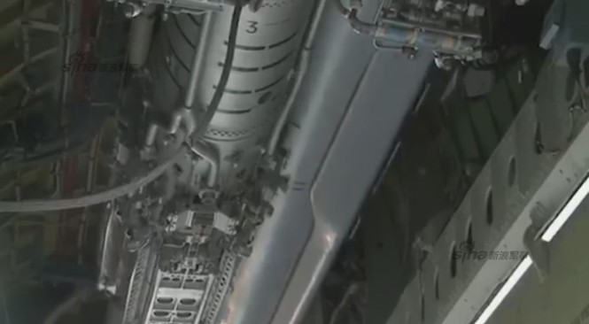 Mục kích lắp tên lửa Kh-555 lên máy bay không kích IS - ảnh 6