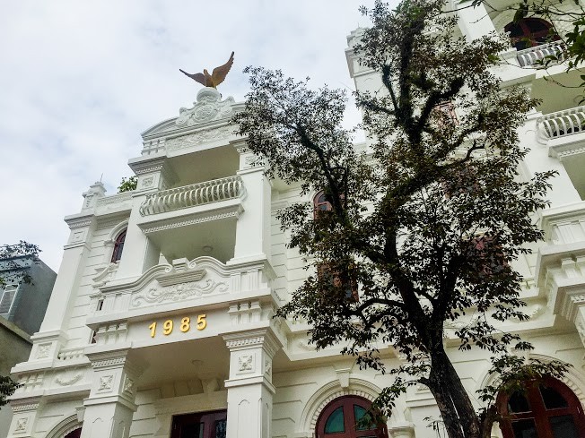 Biệt thự trắng lộng lẫy của nữ doanh nhân Phú Thọ - ảnh 1