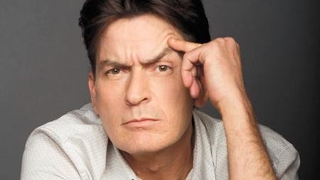 Tài tử nhiễm HIV Charlie Sheen bị lộ một loạt clip nóng - ảnh 1