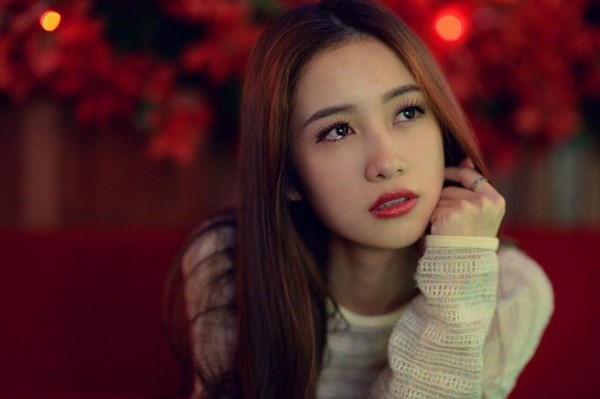 Vẻ đẹp ngọt ngào của 'hot girl trà sữa' Jun Vũ - ảnh 12