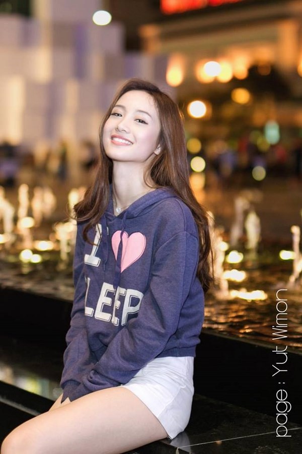 Vẻ đẹp ngọt ngào của 'hot girl trà sữa' Jun Vũ - ảnh 3