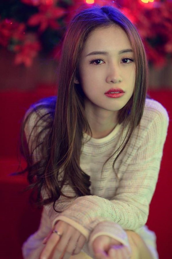 Vẻ đẹp ngọt ngào của 'hot girl trà sữa' Jun Vũ - ảnh 9