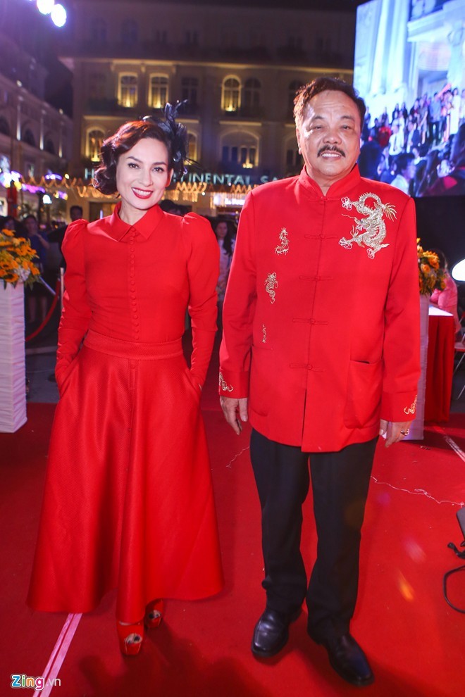 Trường Giang - Nhã Phương 'tay trong tay' tại lễ trao giải Mai Vàng - ảnh 10