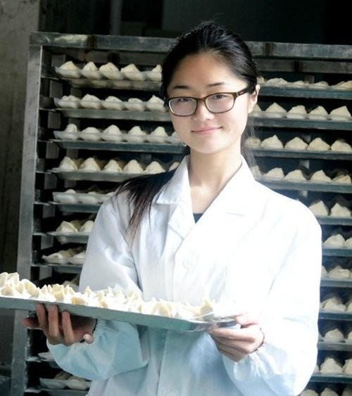 Nữ giám đốc sủi cảo xinh đẹp, đa tài - ảnh 1