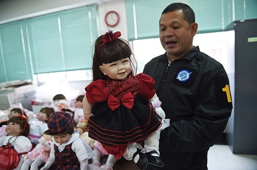 Trào lưu sùng bái búp bê yểm bùa của người Thái - ảnh 1