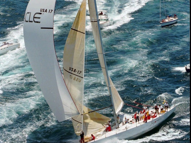 Cuộc đời 'bố già' làng công nghệ Larry Ellison - ảnh 10