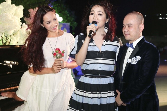 Hồ Ngọc Hà cuốn hút với son đỏ trong đêm tiệc - ảnh 7