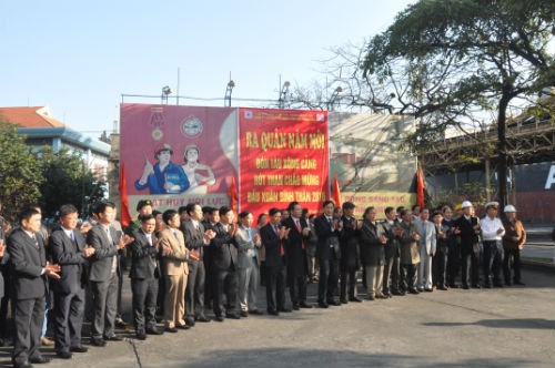 TKV đón tàu 'xông' cảng và tiêu thụ 33.700 tấn than - ảnh 1