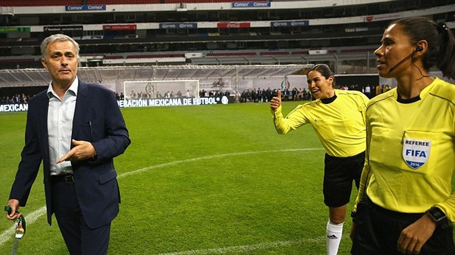Mourinho thua trong ngày trở lại băng ghế HLV - ảnh 1
