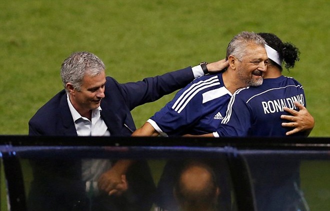 Mourinho thua trong ngày trở lại băng ghế HLV - ảnh 2