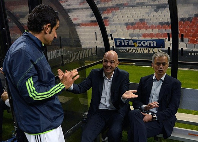 Mourinho thua trong ngày trở lại băng ghế HLV - ảnh 3