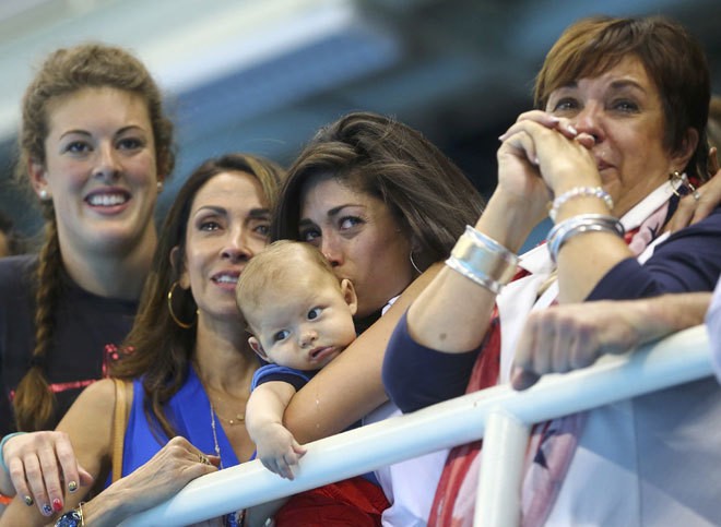 Ngày chia tay Olympic đẫm nước mắt của Phelps - ảnh 6