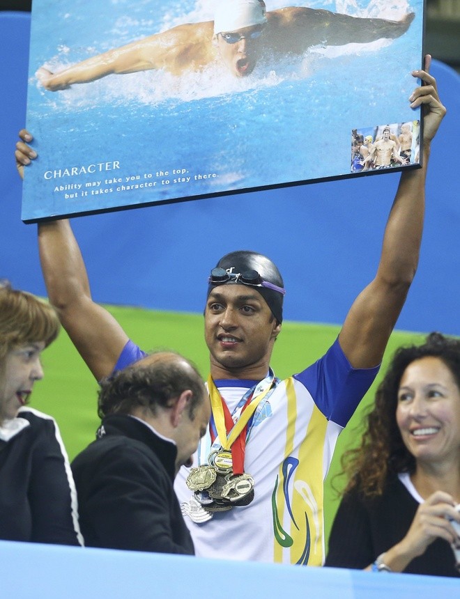 Ngày chia tay Olympic đẫm nước mắt của Phelps - ảnh 8