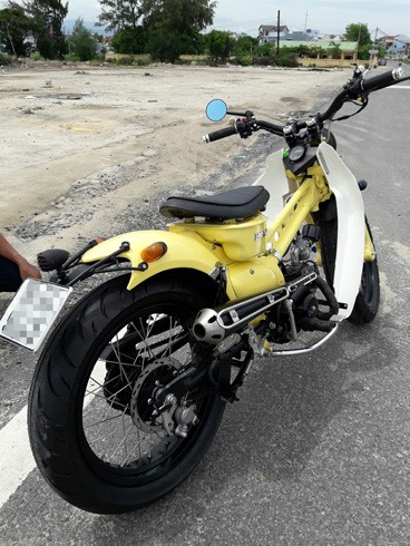 Honda Super Cub độ 'độc' của chàng trai Khánh Hòa - ảnh 3