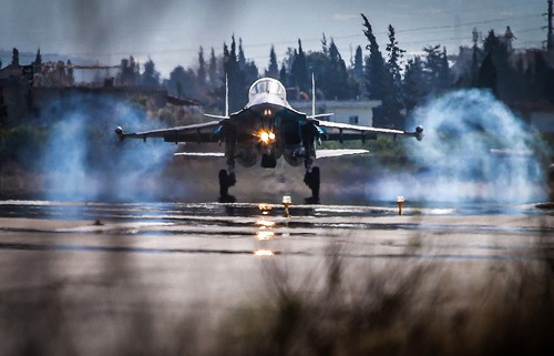 Tiêm kích Su-34 Nga thành 'xe tăng bay' với lớp giáp titan mới - ảnh 1