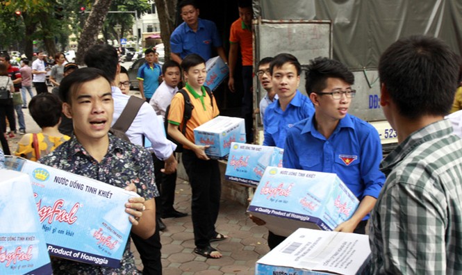 Tuổi trẻ Thủ đô chung tay cứu trợ miền Trung - ảnh 2