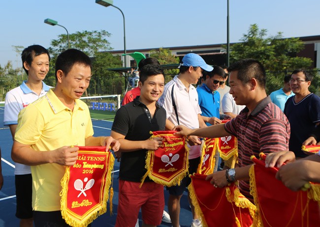 Sôi nổi giải quần vợt báo Tiền Phong - ảnh 7