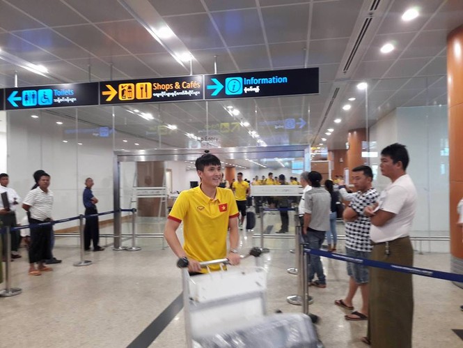 Những hình ảnh đầu tiên của tuyển Việt Nam tại Myanmar - ảnh 6