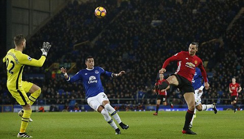 Tội đồ Fellaini khiến M.U bị cầm hòa phút cuối - ảnh 2
