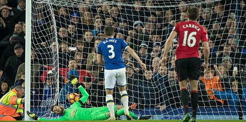 Tội đồ Fellaini khiến M.U bị cầm hòa phút cuối - ảnh 3