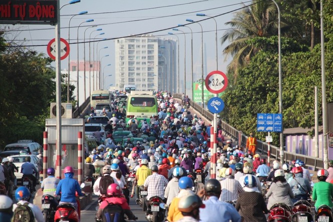 thu phí ô tô - ảnh 1