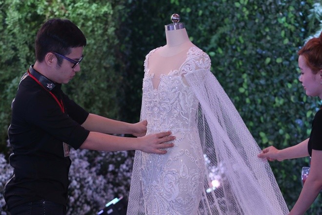 Ba bộ cưới lộng lẫy của cô dâu Hari Won - ảnh 1