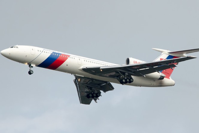 Nhìn gần loại máy bay Tu-154 vừa gặp nạn ở Nga - ảnh 7