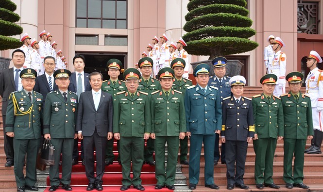 Tướng Nguyễn Chí Vịnh đối thoại cùng người đồng cấp Hàn Quốc - ảnh 1