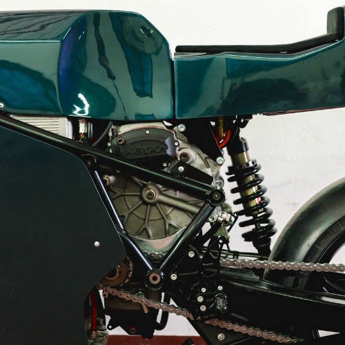 Soi 'cú đêm' cực ngầu Ducati 750 F1 - ảnh 4
