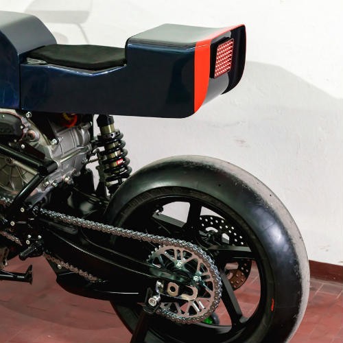 Soi 'cú đêm' cực ngầu Ducati 750 F1 - ảnh 8