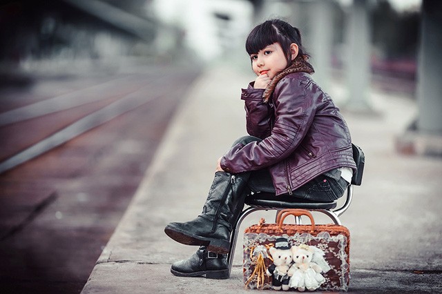 Bé gái mang hai dòng máu Việt - Đức 'diễn' đẹp như người mẫu - ảnh 2