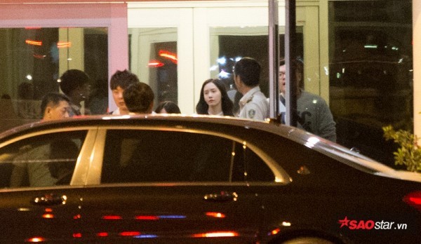 YoonA (SNSD) không khiến fan Việt thất vọng khi chờ đến nửa đêm - ảnh 7