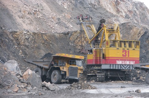 Chiêm ngưỡng dàn siêu xe tải giá 100 tỷ đồng ở Việt Nam - ảnh 2