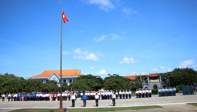 Ấm tình quân dân nơi huyện đảo Trường Sa - ảnh 10