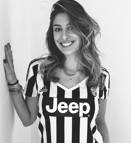 Con gái HLV Juventus gây sốt với bikini nóng bỏng - ảnh 7