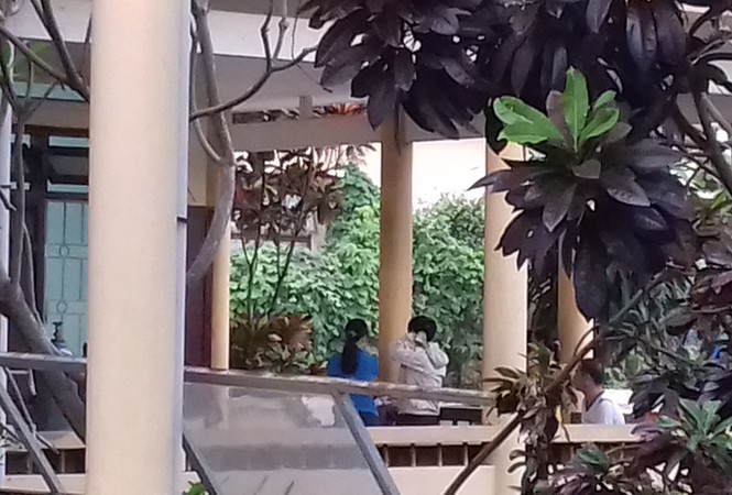Gặp nạn trên đường đi làm, mẹ chết con nguy kịch - ảnh 1