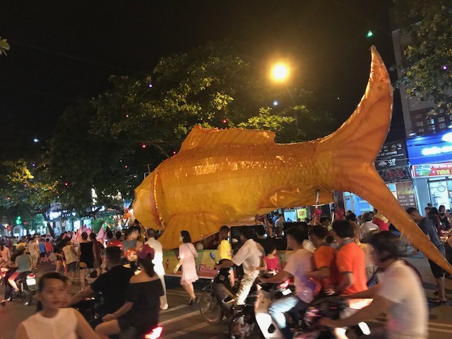 Rực rỡ đêm hội Trung thu thành Tuyên - ảnh 7