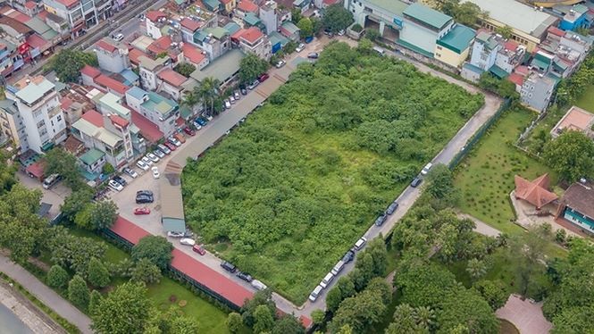 Kỷ luật nhiều sếp Thanh tra xây dựng, xóa sổ bãi xe lậu ôm 'đất vàng' - ảnh 3