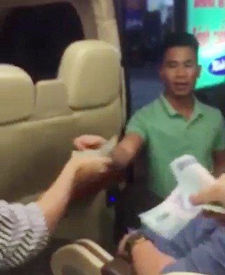 Theo chân những chiếc 'xe vua': Khi khách sạn thành bến xe trá hình - ảnh 6