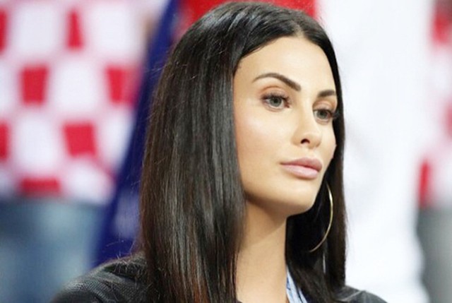 Chung kết World Cup Pháp vs Croatia: Mỹ nhân 'đại chiến' - ảnh 13