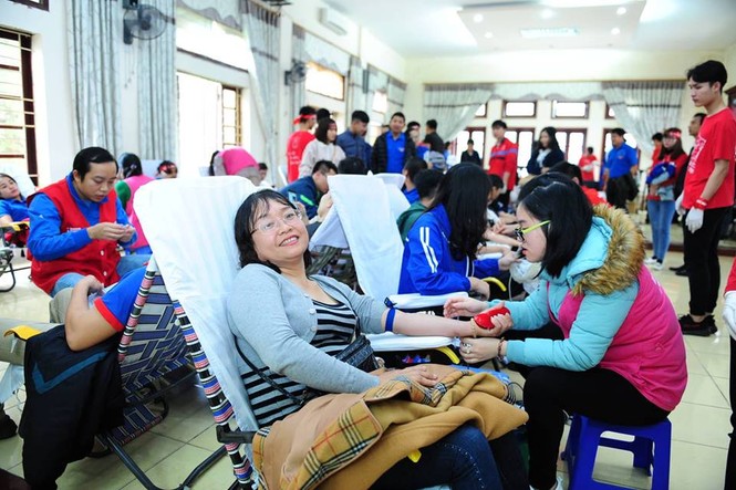 Chủ nhật Đỏ ở Thanh Hóa: Xuất hiện nhiều 'thủ lĩnh' hiến máu cứu người - ảnh 12