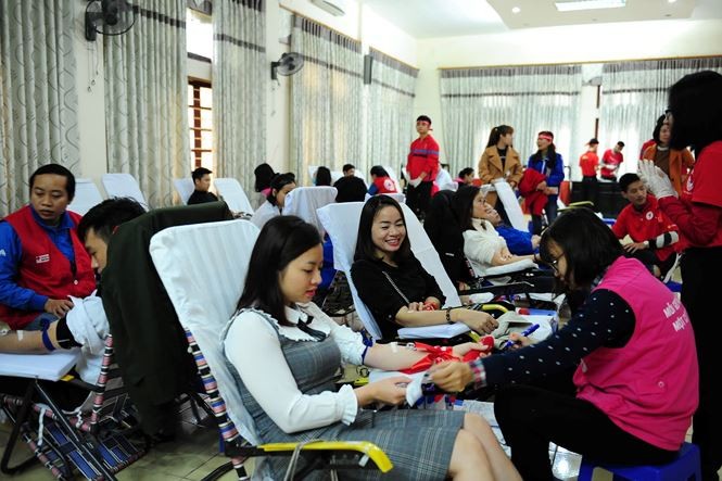 Chủ nhật Đỏ ở Thanh Hóa: Xuất hiện nhiều 'thủ lĩnh' hiến máu cứu người - ảnh 7