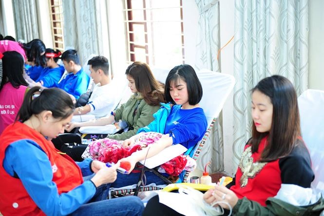 Chủ nhật Đỏ ở Thanh Hóa: Xuất hiện nhiều 'thủ lĩnh' hiến máu cứu người - ảnh 10