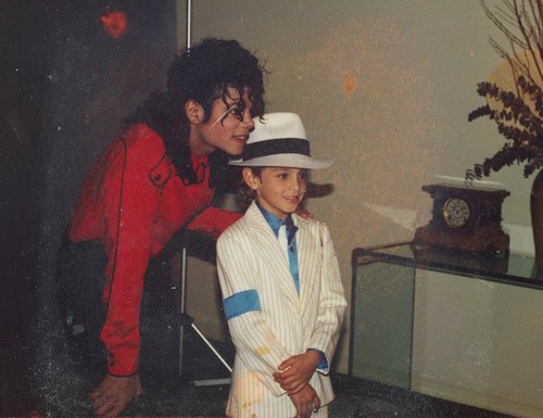 Khán giả sốc khi xem phim tố cáo Michael Jackson ấu dâm - ảnh 2