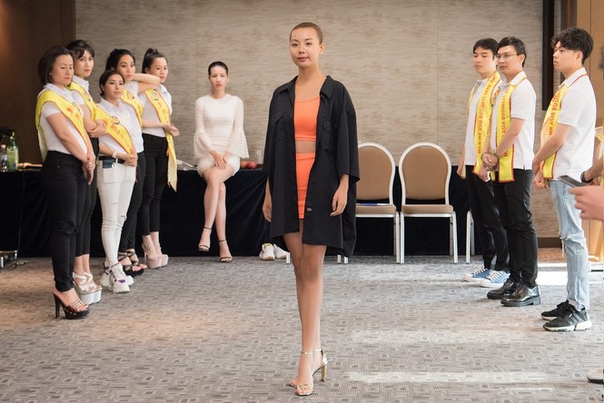Siêu mẫu Lại Thanh Hương đạo diễn Catwalk cho thí sinh Ms&Mr Asia Business 2019 - ảnh 5