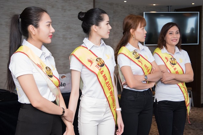 Siêu mẫu Lại Thanh Hương đạo diễn Catwalk cho thí sinh Ms&Mr Asia Business 2019 - ảnh 9