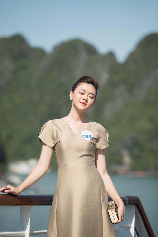 Dàn thí sinh Miss World Việt Nam trổ tài catwalk trên du thuyền 5 sao - ảnh 9